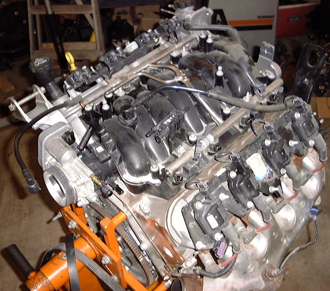 2008 Pontiac Grand Prix GXP Sedan 5.3 Liter OHV 16-Valve LS4 V8 Engine Phot...